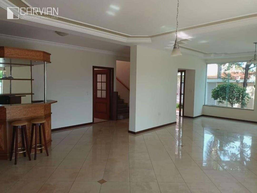 Casa à venda com 4 quartos, 414m² - Foto 1