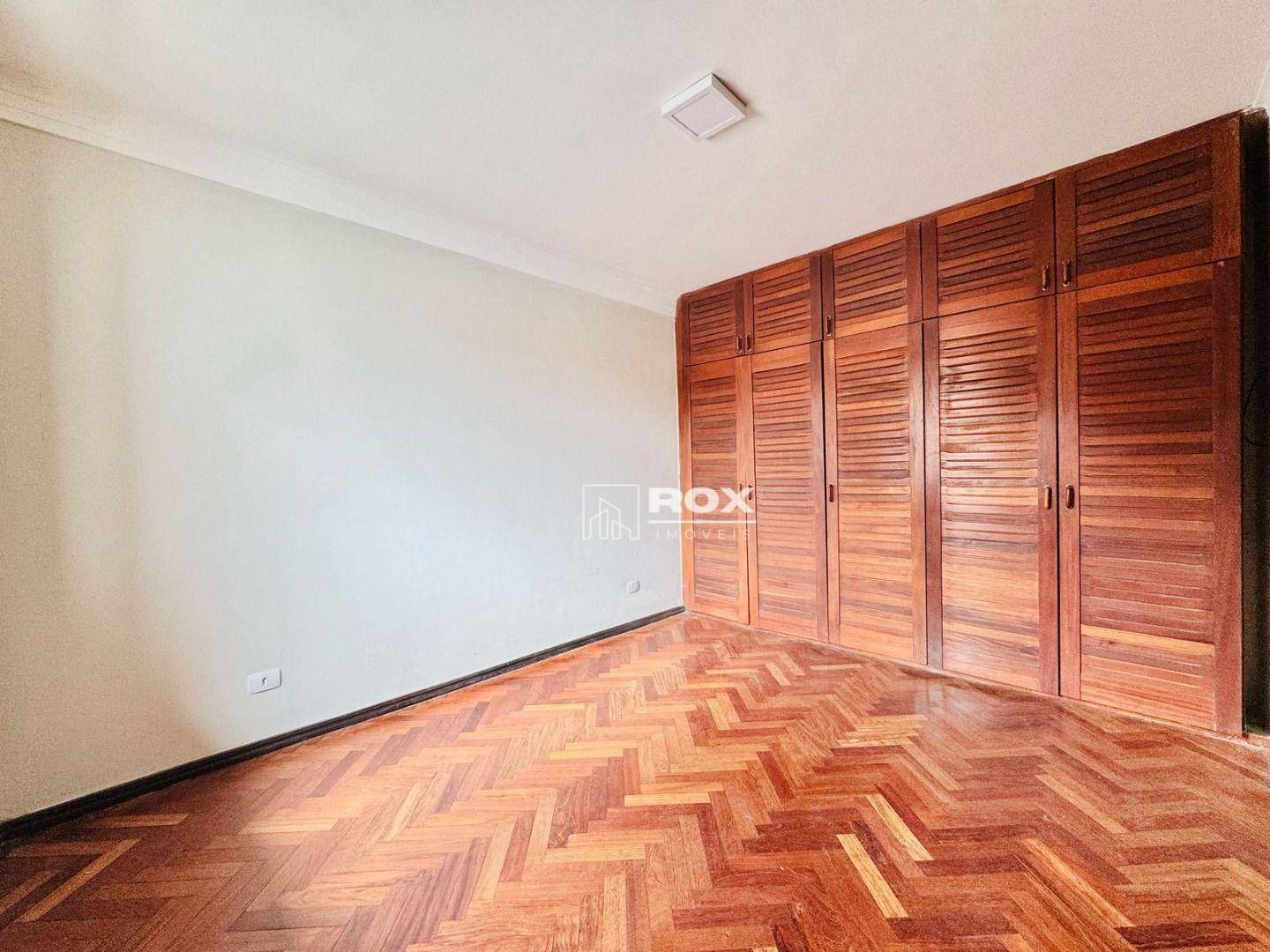 Casa à venda com 5 quartos, 350m² - Foto 38
