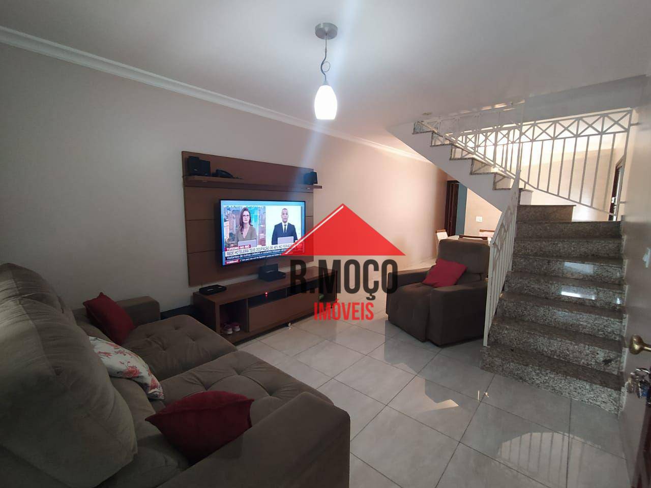 Sobrado à venda com 3 quartos, 102m² - Foto 1