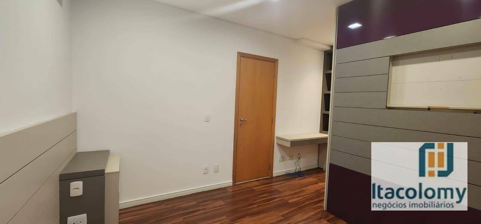 Apartamento à venda com 4 quartos, 156m² - Foto 23