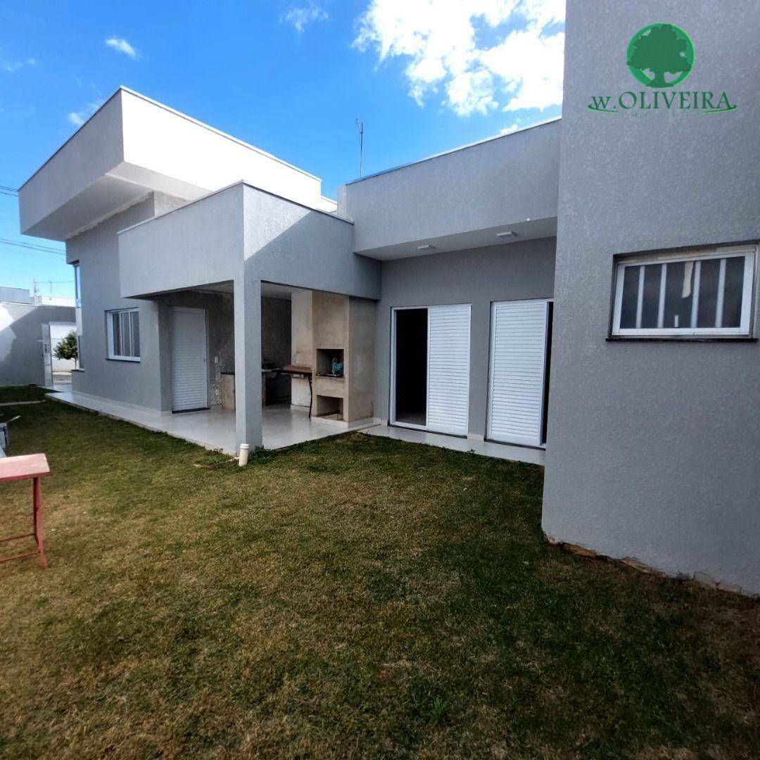 Casa à venda com 3 quartos, 140m² - Foto 1