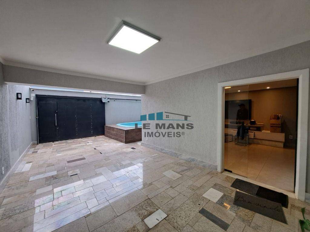 Casa à venda e aluguel com 3 quartos, 185m² - Foto 4