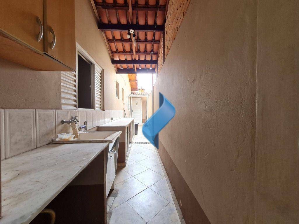 Casa à venda com 3 quartos, 94m² - Foto 16