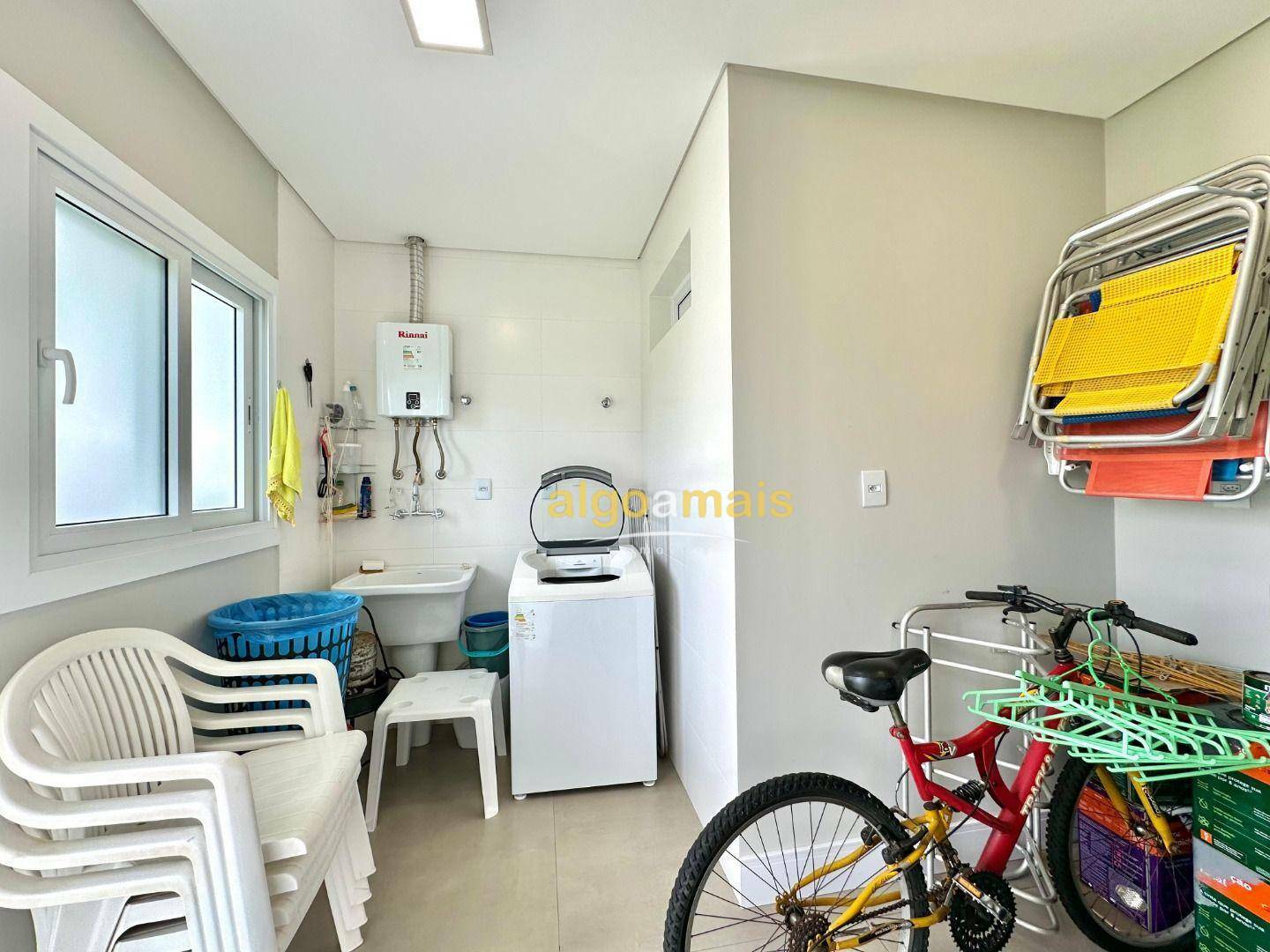 Casa de Condomínio à venda com 4 quartos, 206m² - Foto 13