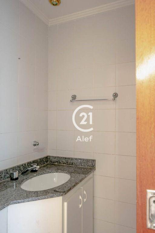 Apartamento para alugar com 2 quartos, 67m² - Foto 23