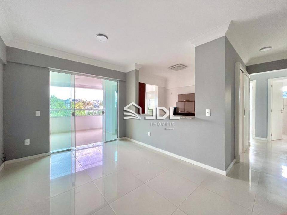 Apartamento à venda com 3 quartos, 107m² - Foto 5