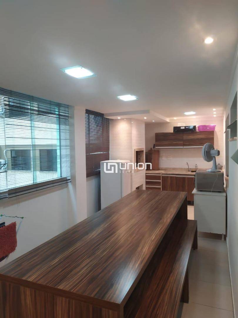 Apartamento à venda com 3 quartos, 241m² - Foto 17