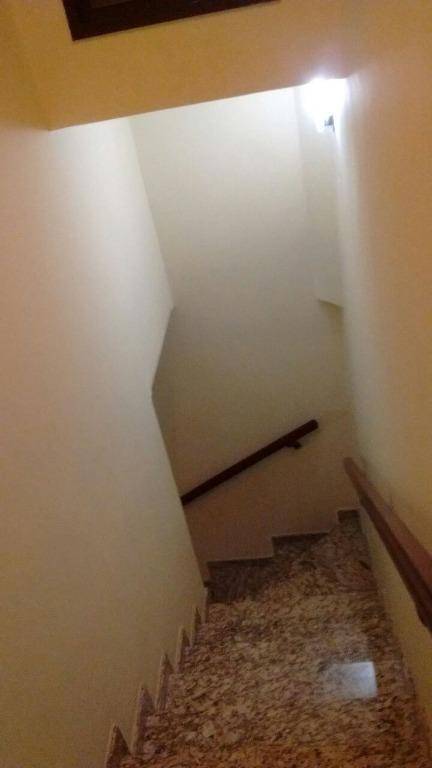 Sobrado à venda com 3 quartos, 200m² - Foto 17