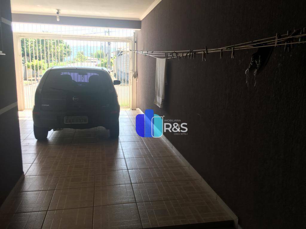 Casa à venda com 3 quartos, 153m² - Foto 3