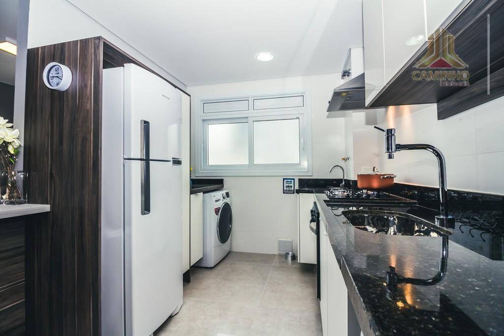 Apartamento à venda com 2 quartos, 67m² - Foto 9