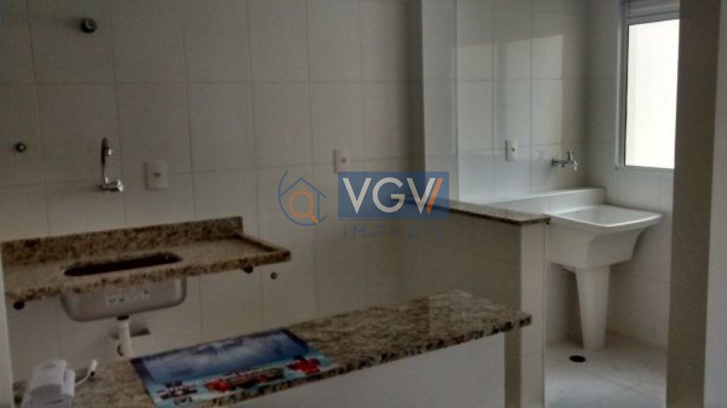 Apartamento à venda com 2 quartos, 66m² - Foto 5