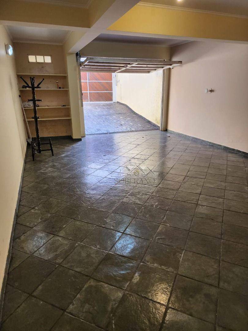 Sobrado à venda e aluguel com 3 quartos, 202m² - Foto 53