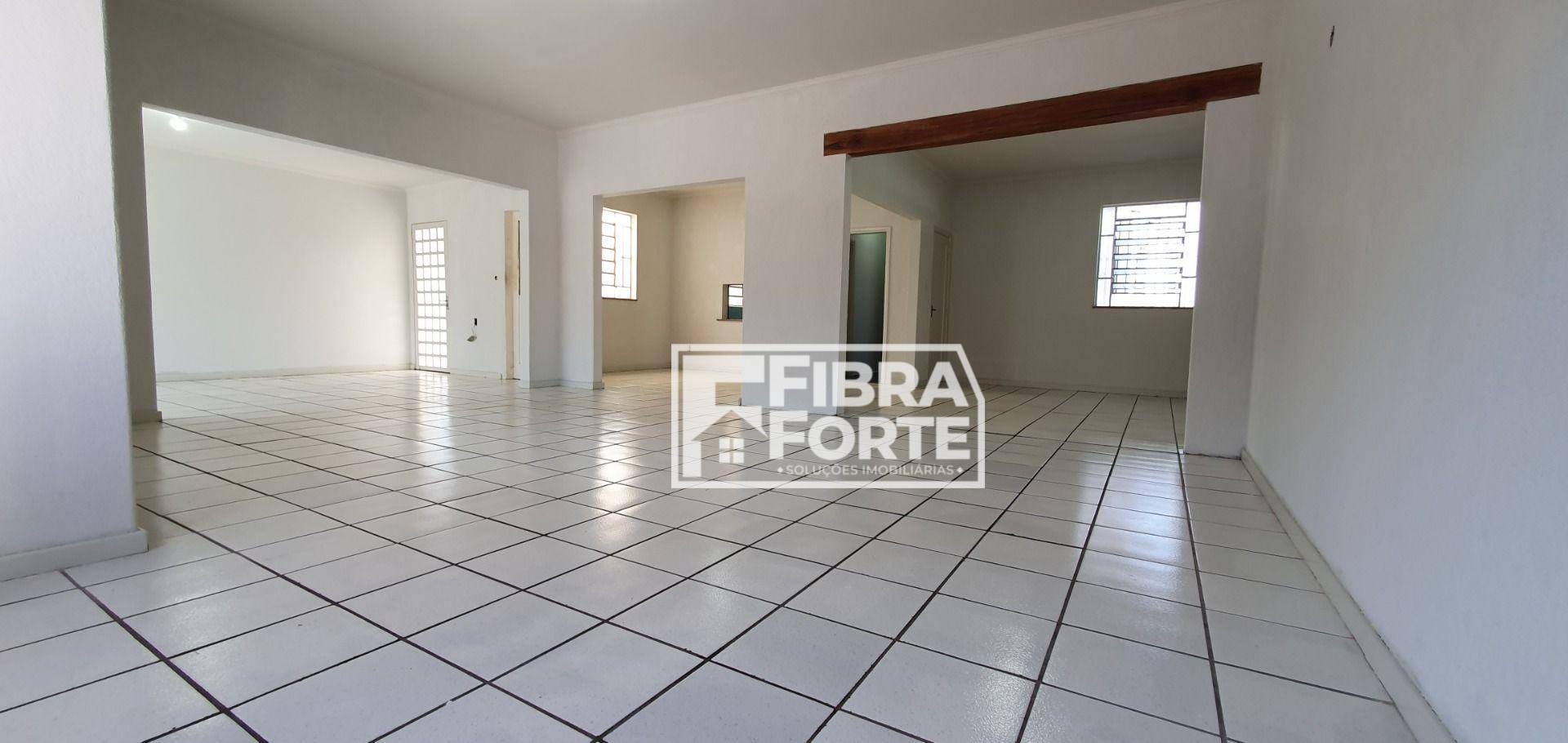 Casa à venda com 5 quartos, 224m² - Foto 7