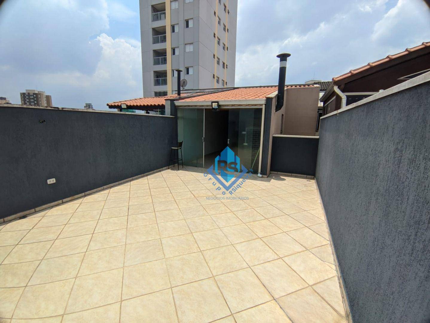 Cobertura à venda com 2 quartos, 198m² - Foto 1