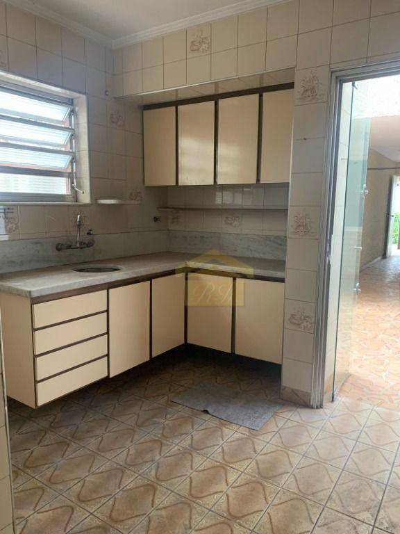 Casa à venda e aluguel com 3 quartos, 208m² - Foto 6