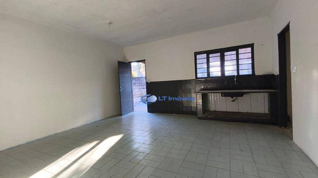 Casa para alugar com 3 quartos, 175m² - Foto 18