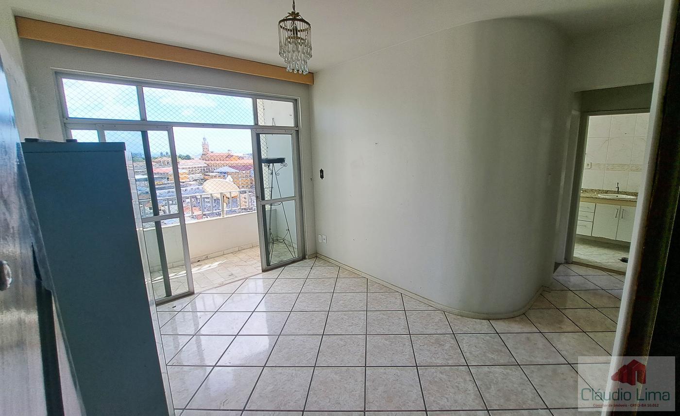 Apartamento à venda com 2 quartos, 79m² - Foto 2