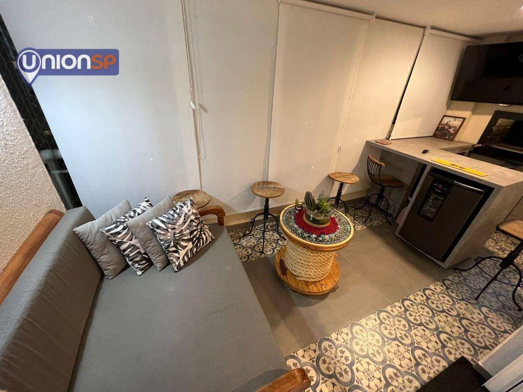 Apartamento à venda com 2 quartos, 81m² - Foto 3