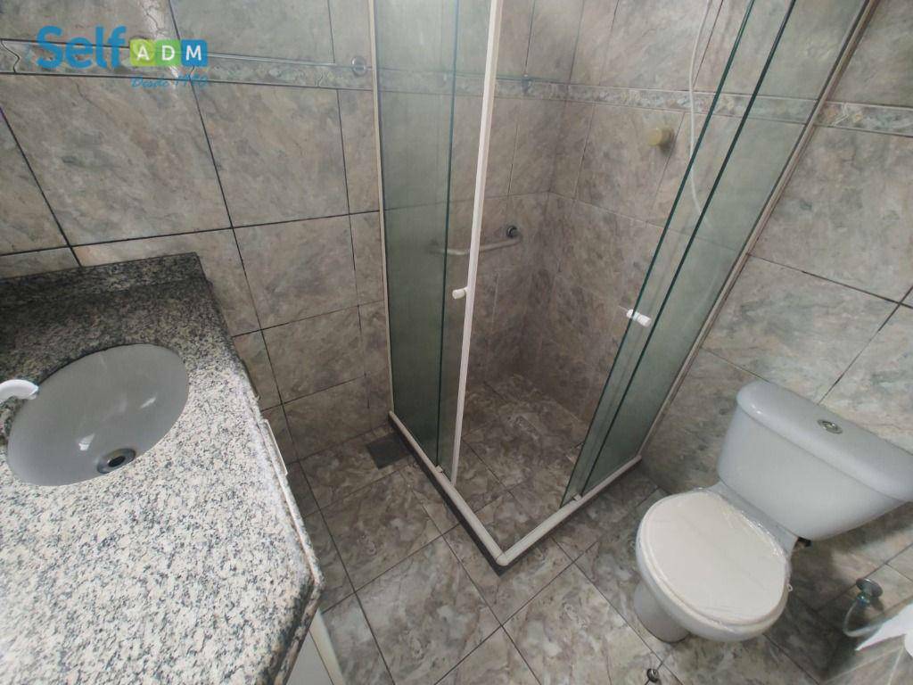 Casa de Condomínio para alugar com 4 quartos, 120m² - Foto 9