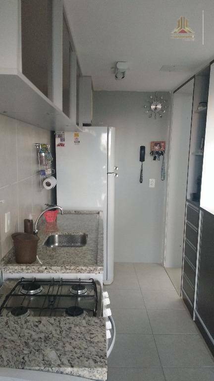 Apartamento à venda com 2 quartos, 57m² - Foto 32