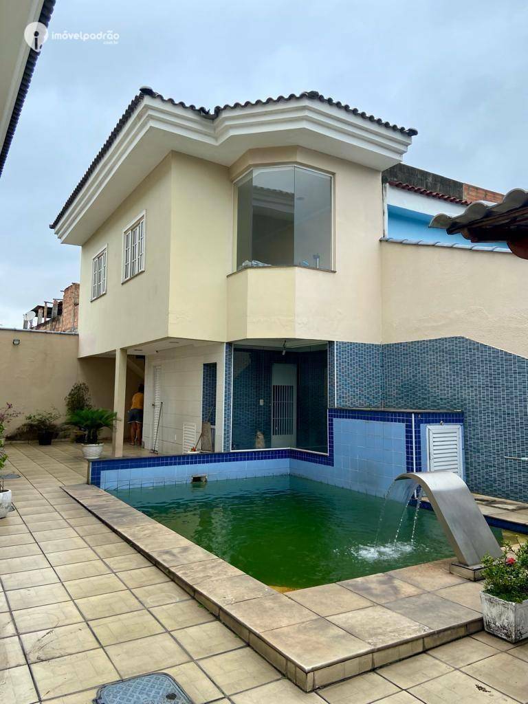 Casa à venda com 4 quartos, 360m² - Foto 16