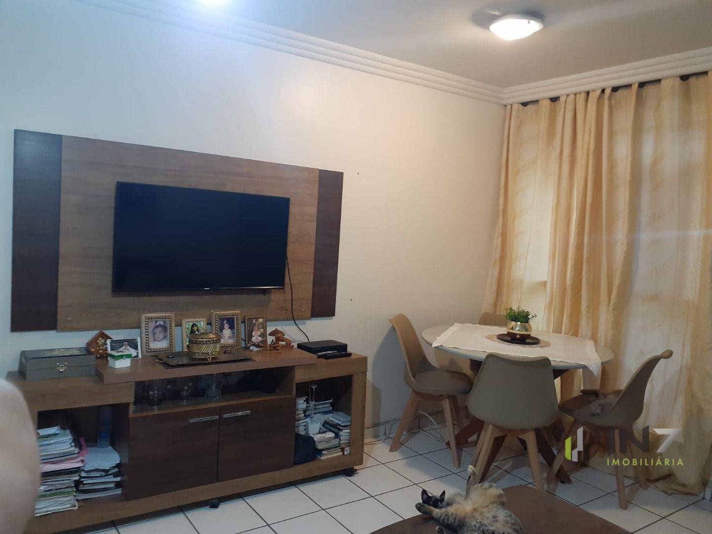 Apartamento à venda com 2 quartos, 64m² - Foto 3