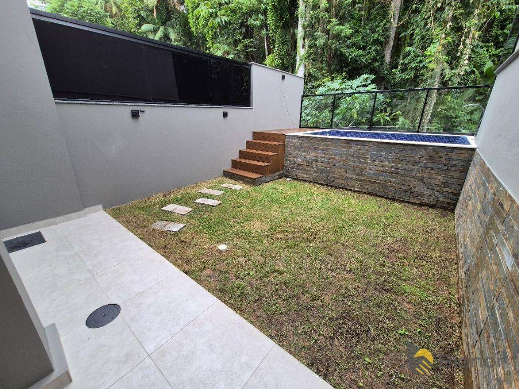 Casa de Condomínio à venda com 3 quartos, 143m² - Foto 24