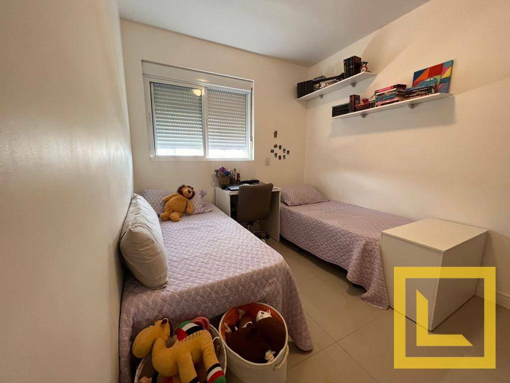 Apartamento à venda com 3 quartos, 95m² - Foto 3