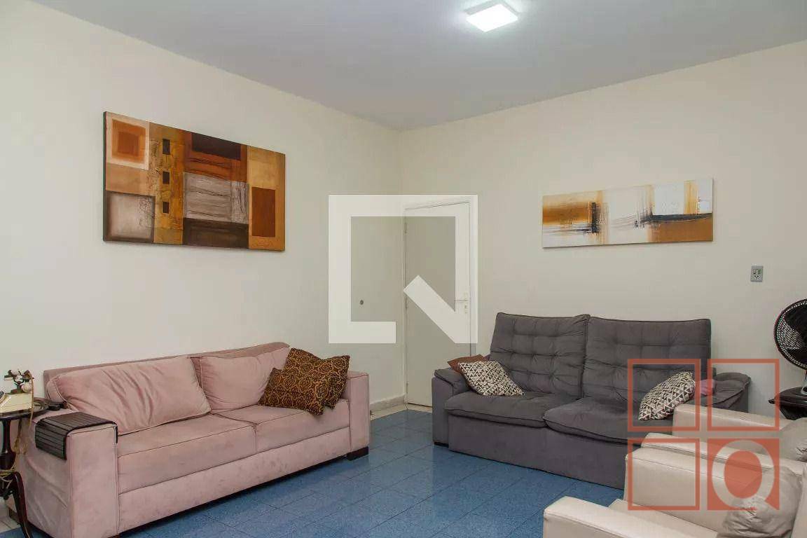 Casa de Condomínio à venda com 4 quartos, 250m² - Foto 1