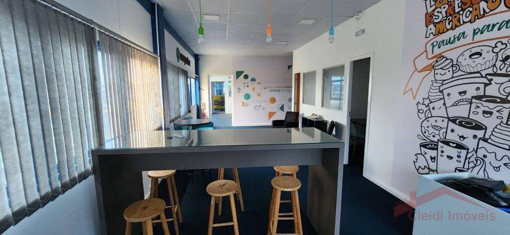 Sala-Conjunto, 260 m² - Foto 1