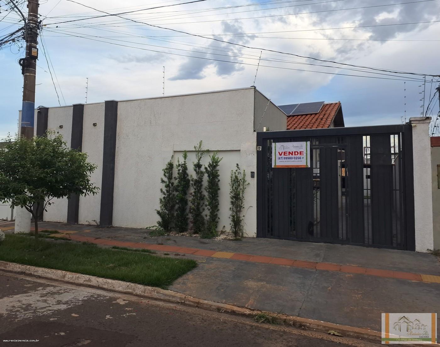 Casa à venda com 3 quartos, 450m² - Foto 2