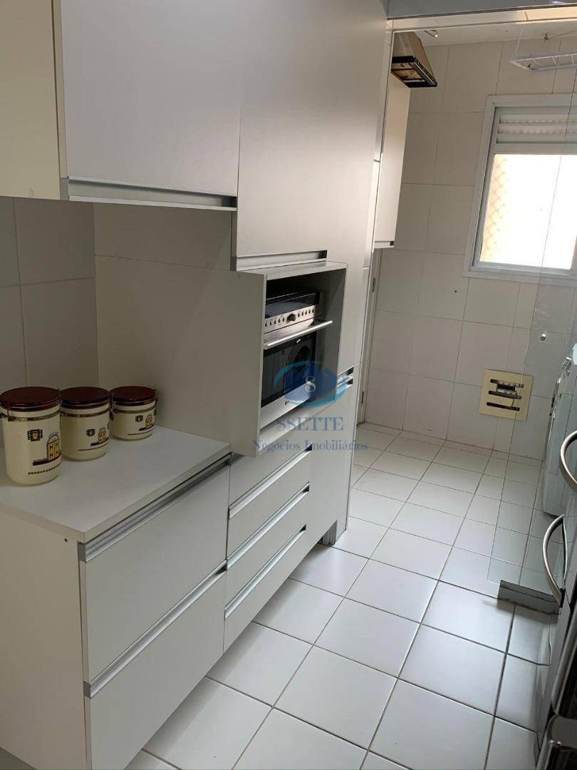 Apartamento à venda com 3 quartos, 98m² - Foto 15