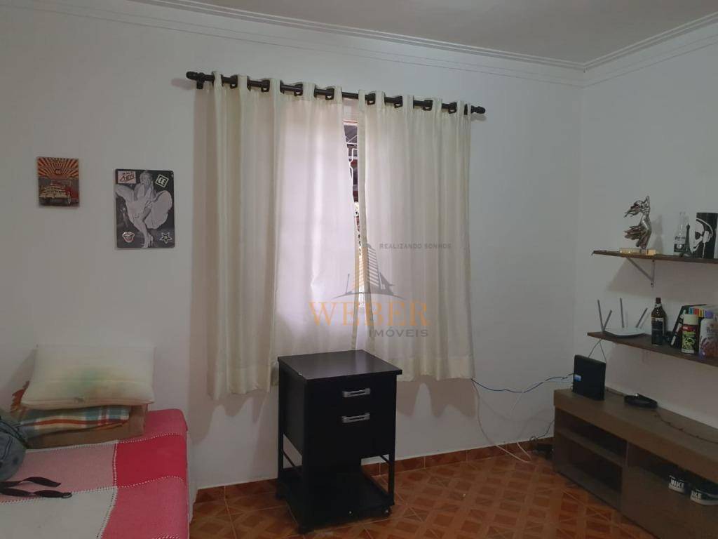 Casa à venda com 4 quartos, 150m² - Foto 13