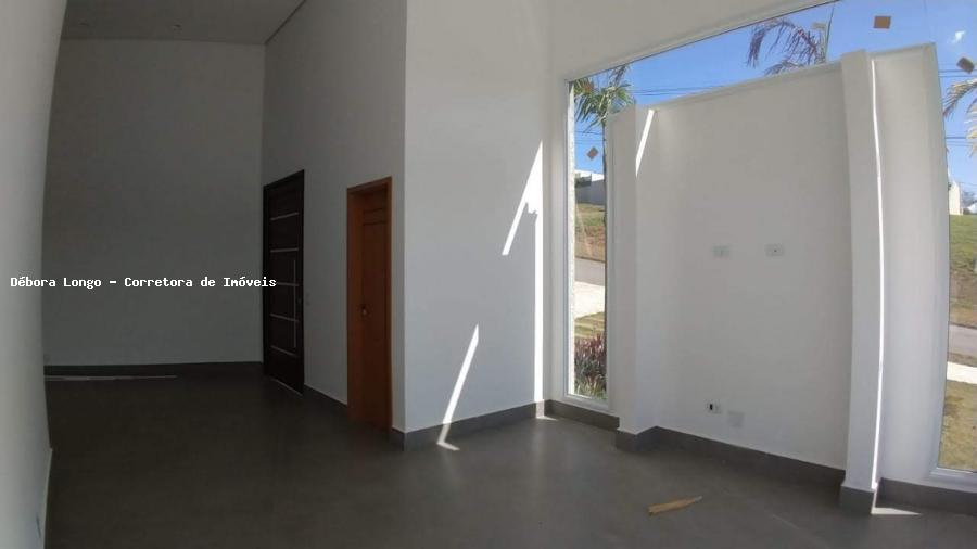 Casa de Condomínio à venda com 4 quartos, 305m² - Foto 5