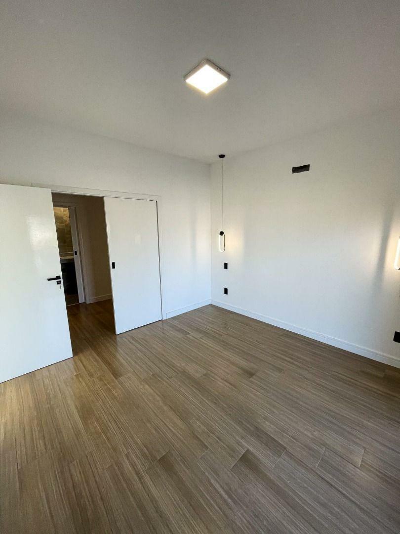 Sobrado à venda com 3 quartos, 238m² - Foto 30