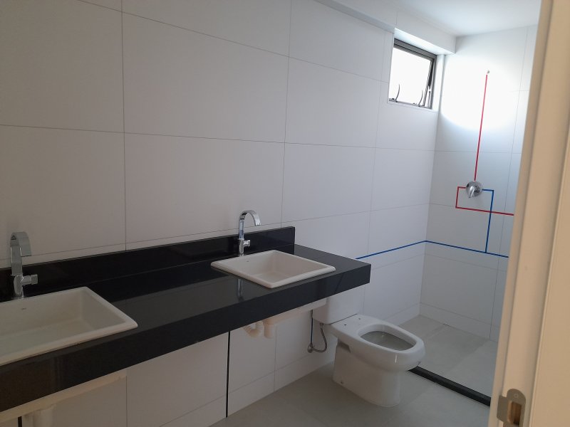 Apartamento à venda com 4 quartos, 200m² - Foto 17