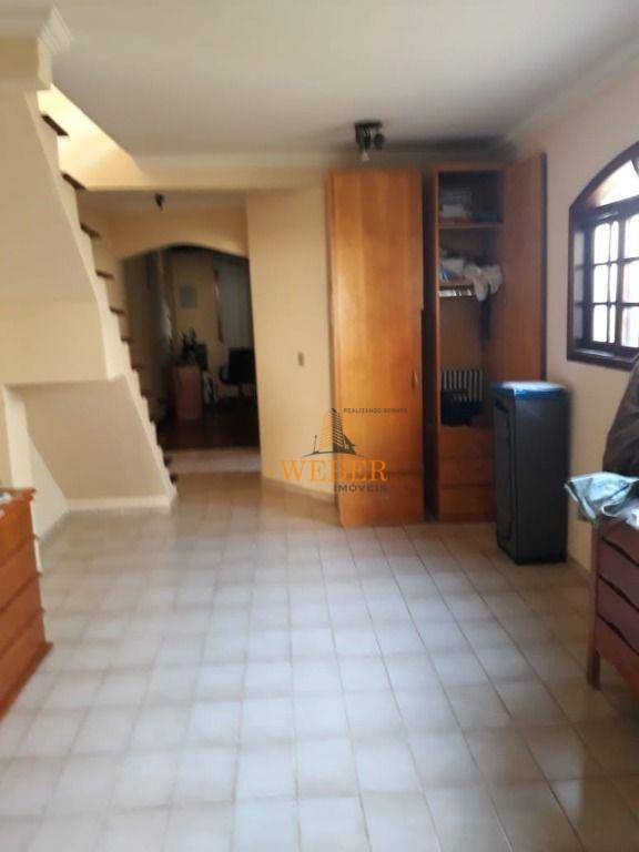 Casa à venda com 3 quartos, 200m² - Foto 2