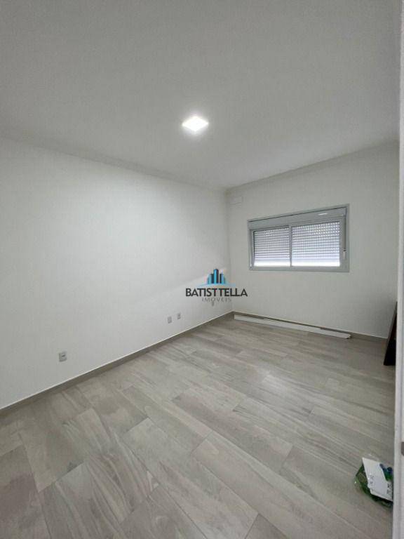 Casa à venda com 4 quartos, 234m² - Foto 12