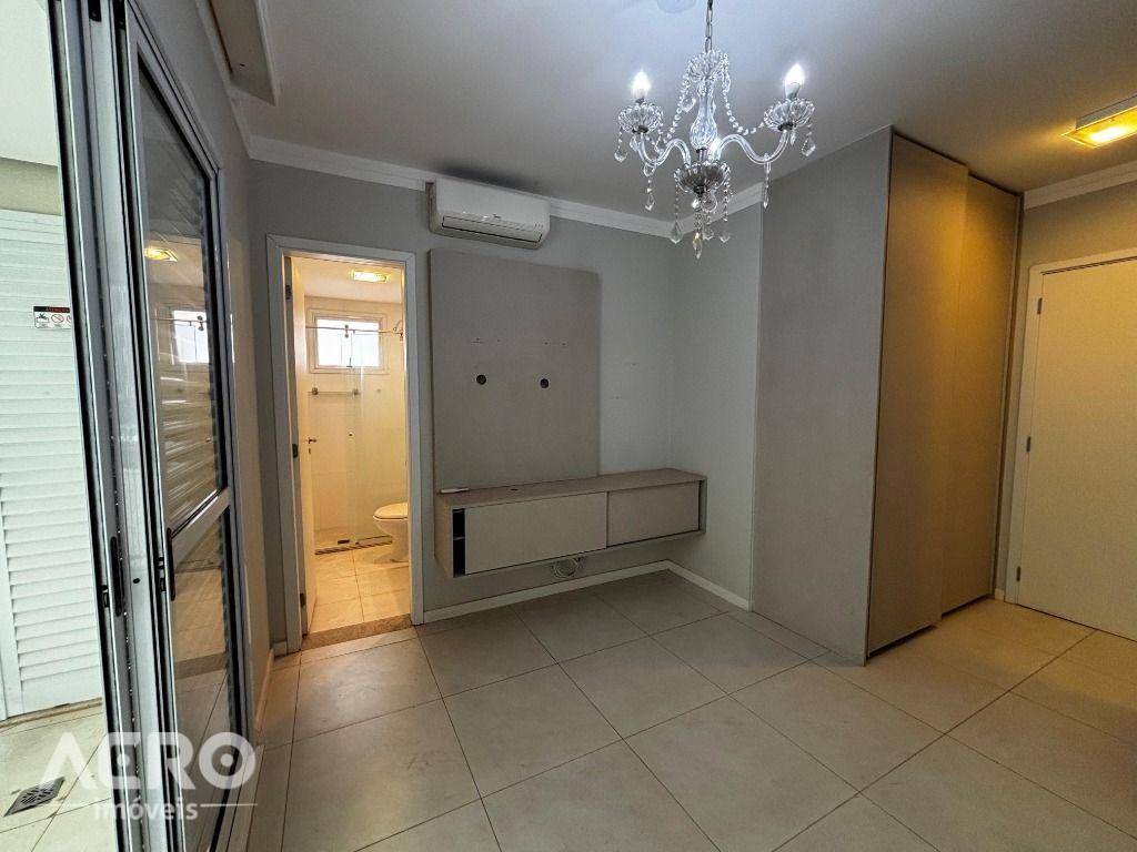 Apartamento, 3 quartos, 115 m² - Foto 1