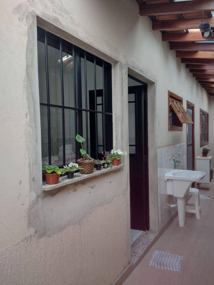 Casa à venda com 3 quartos, 190m² - Foto 16