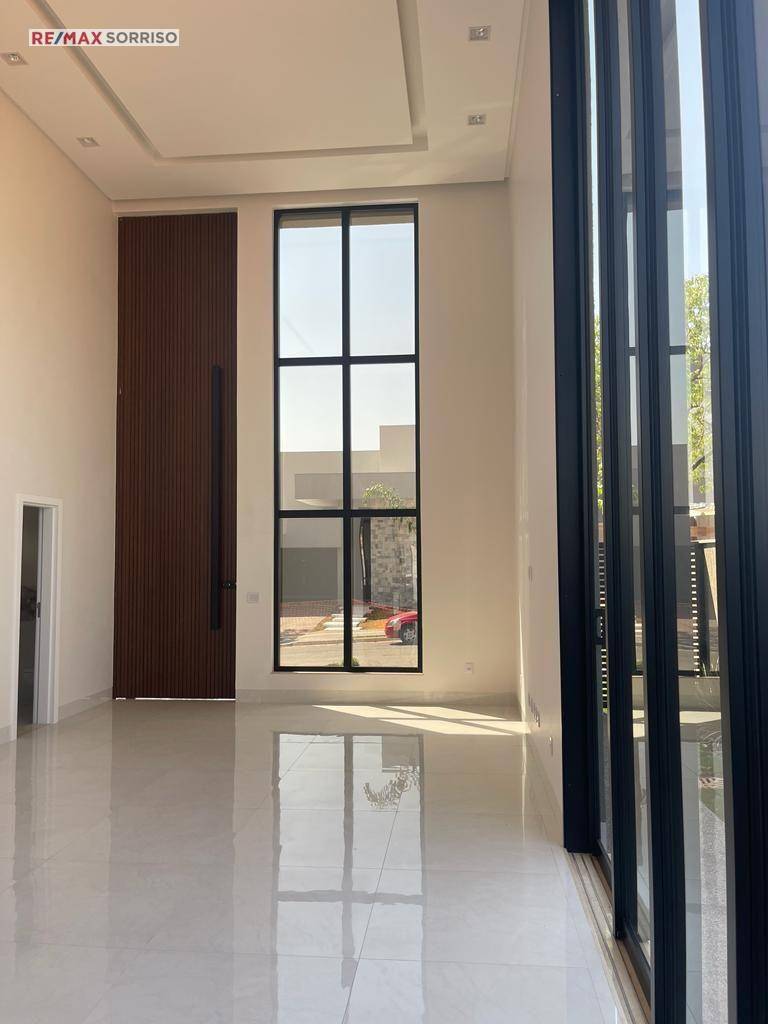 Casa de Condomínio à venda com 4 quartos, 233m² - Foto 2