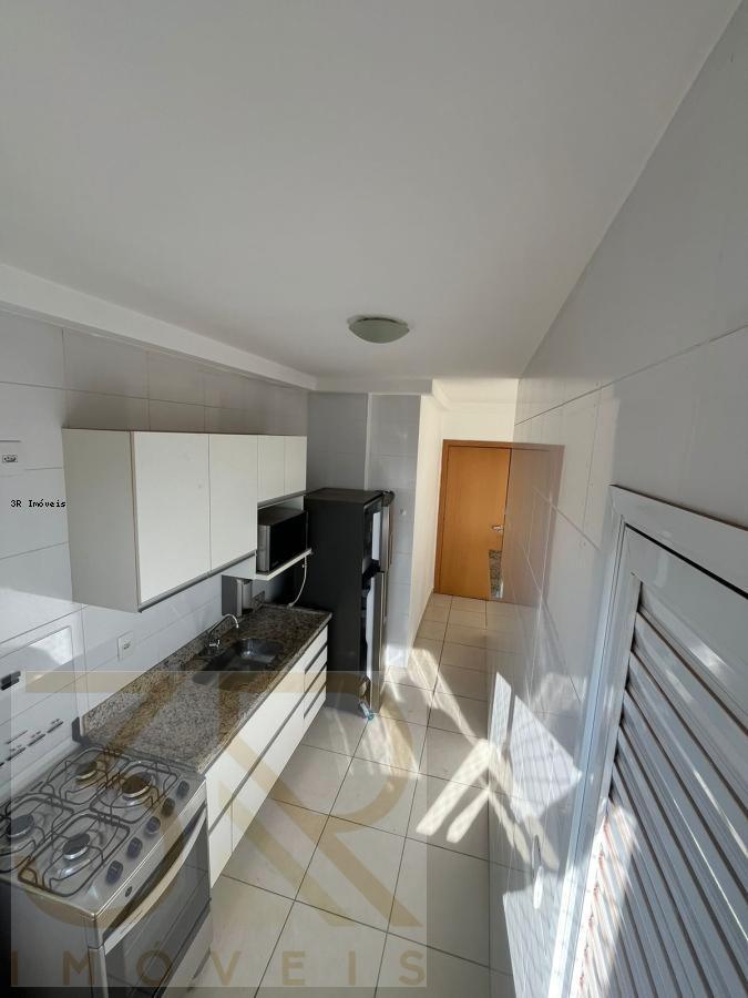 Apartamento para alugar com 1 quarto, 45m² - Foto 6