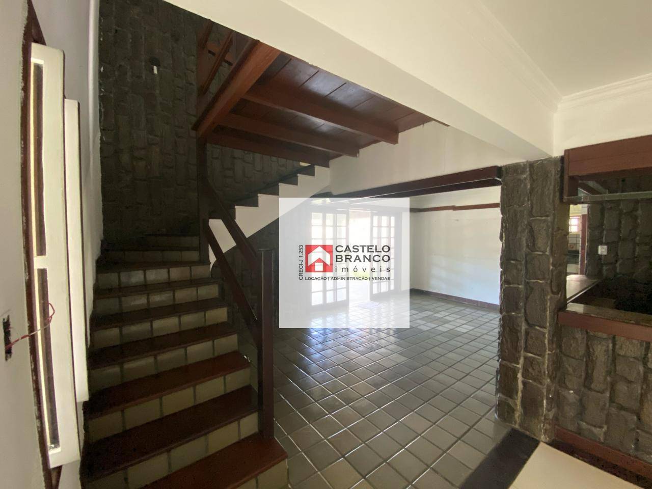 Casa à venda com 5 quartos, 422m² - Foto 13