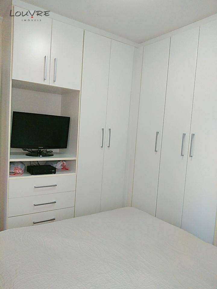 Apartamento à venda com 2 quartos, 66m² - Foto 13