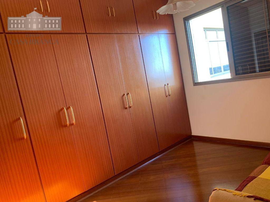 Apartamento à venda com 3 quartos, 260m² - Foto 15