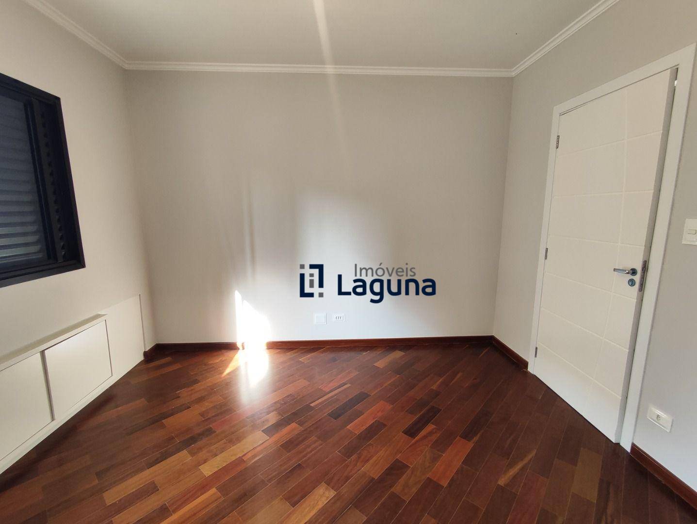 Apartamento à venda e aluguel com 3 quartos, 160m² - Foto 14