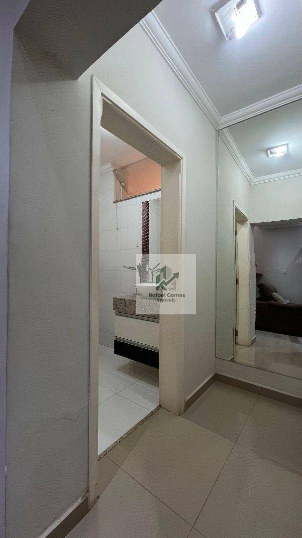 Casa, 3 quartos, 217 m² - Foto 3