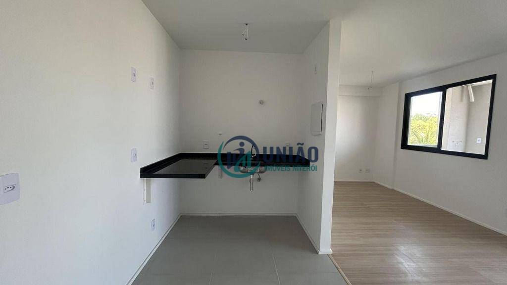 Apartamento à venda com 1 quarto, 38m² - Foto 2