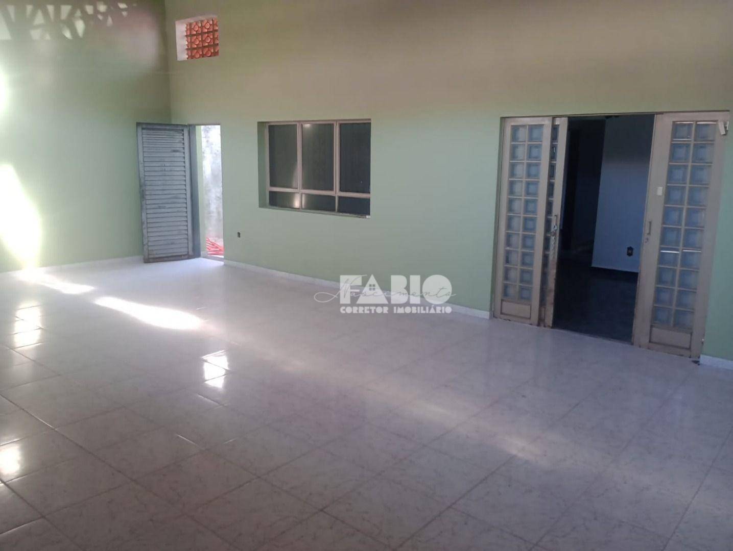 Casa, 4 quartos, 270 m² - Foto 3