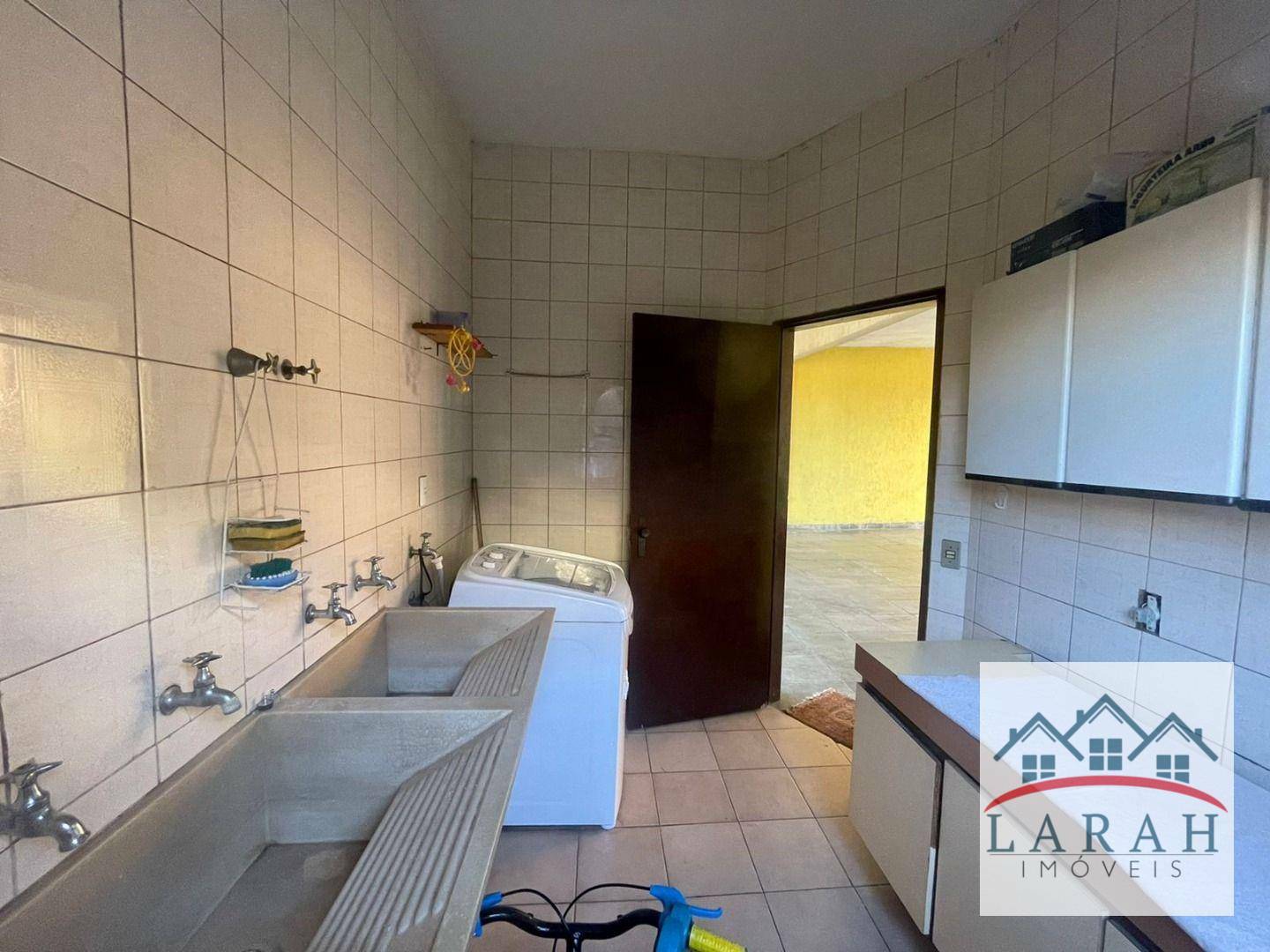 Sobrado à venda com 4 quartos, 300m² - Foto 5